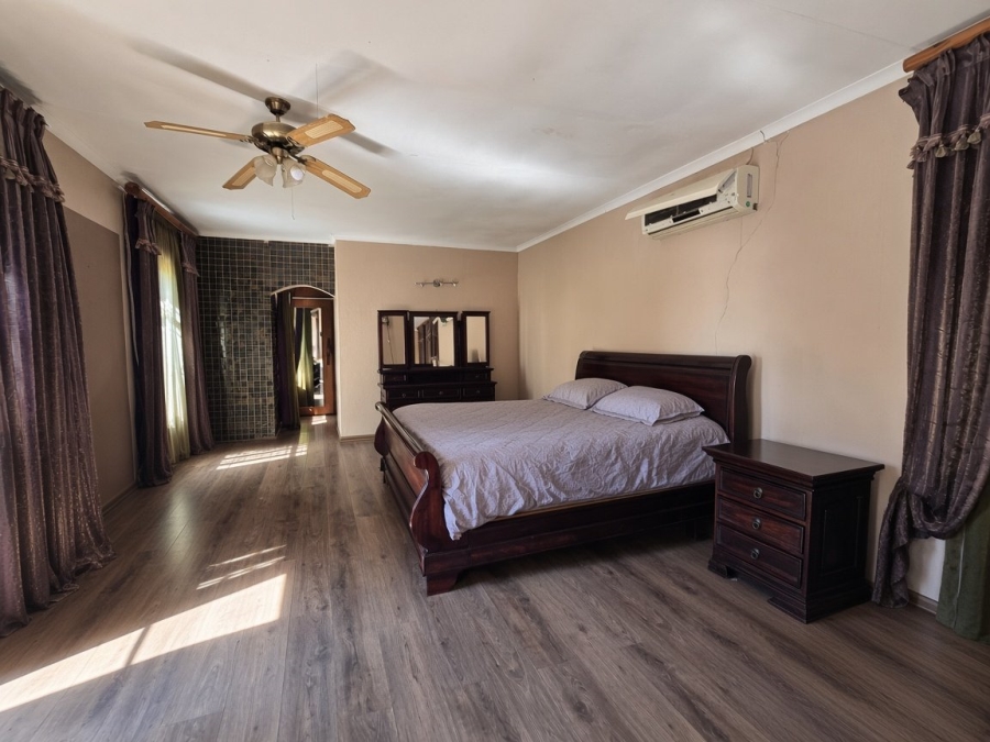  Bedroom Property for Sale in Bult North North West